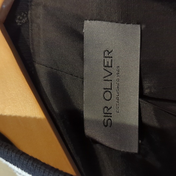 S. Oliver tweed bomber jacket. Size 8 - Picture 8 of 14